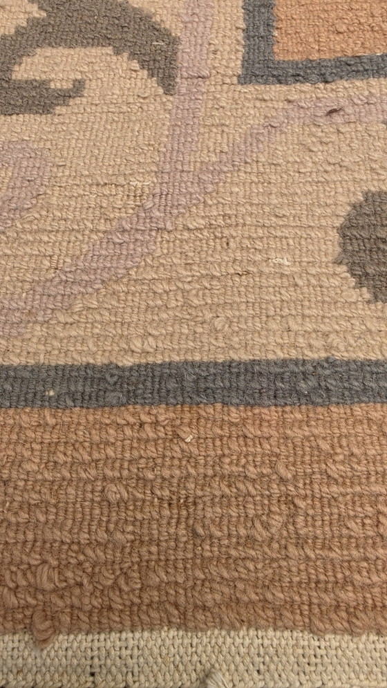 Image 1 of Handgeknüpfter orientalischer Wollteppich im modernen Nepal-Stil, zartrosa, 256 x 352 cm
