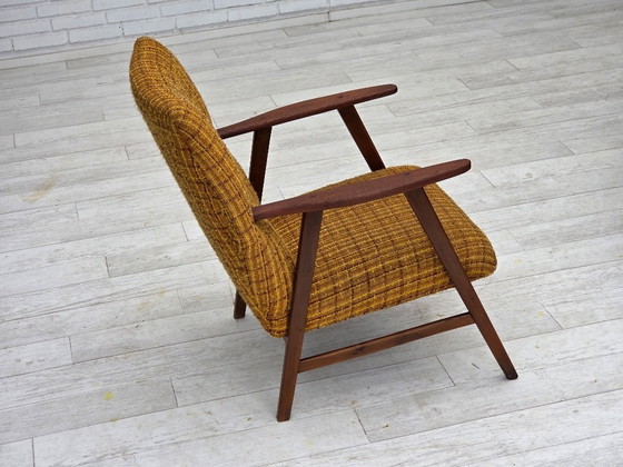 Image 1 of Fauteuil danois des années 1960, revêtement en laine, bois de teck, bois de chêne.