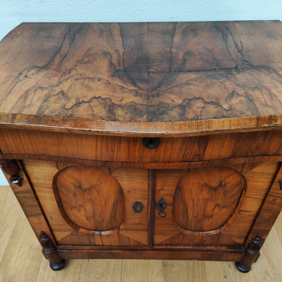 Image 1 of Antiker Schrank, Flurschrank, Kommode, Nussbaumfurnier