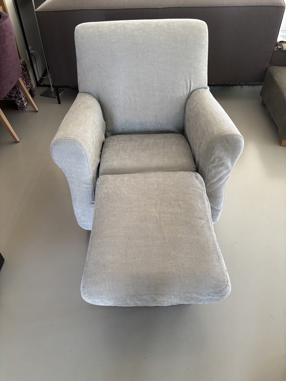 Image 1 of Sedia Flexform Nonna Maria con poggiapiedi pieghevole