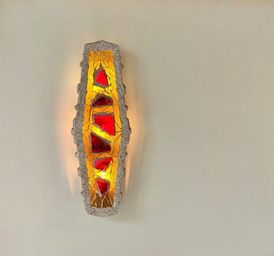 Image 1 of Applique da parete vintage XL "in vetro colorato" in cemento e vetro, Svezia 1950