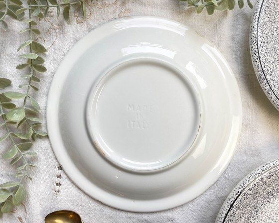 3 assiettes italiennes en faïence mouchetée noir et blanc – Vaisselle, Modern (photo 9 of 9)