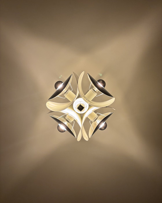 Image 1 of Goffredo Regianni Italien Space Age Pendelleuchte, 1970er Jahre, weiß lackiertes Metall &amp; Chromschilde, Mid Century, Industr