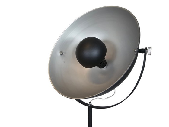 Image 1 of Il s'agit de RoMi - lampadaire - métal - lampe de studio