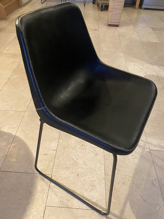 Sol y Luna stoelen zwart leer – Eetkamerstoelen, Leather, Metal (photo 4 of 6)