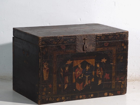 Malle ancienne peinte en bois de pin – Chine, circa 1900 – Armoires de rangement, Iron (photo 2 of 40)