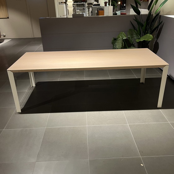 Image 1 of Table de salle à manger Leolux Kalia - 240x100