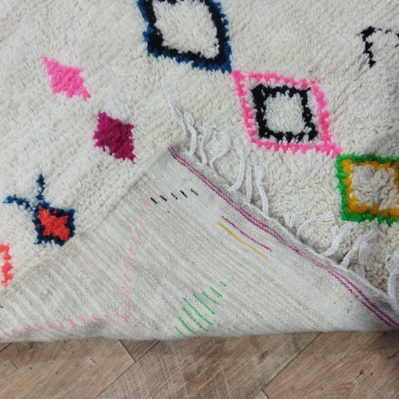 Image 1 of Marokkanischer Berber-Azilal-Teppich – 236 x 146 cm – Naturwolle – Farbenfrohes geometrisches Muster