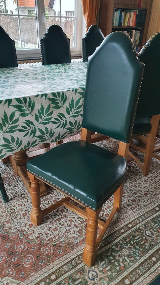 Image 1 of Table de salle à manger massive avec 6 chaises