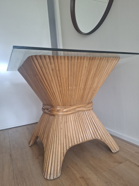 Image 1 of 'Wheat Sheaf' (korenschoof) tafel, ontworpen door John & Eleanor McGuire (of gemaakt in die specifieke stijl) uit de jaren 70.