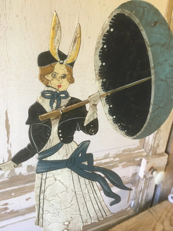Donna con ombrello in metallo, pendolo – Oggetti decorativi, Vintage (photo 10 of 13)