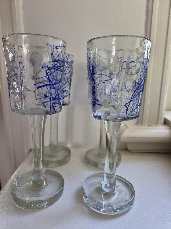 Image 1 of Ensemble de 4 verres uniques soufflés à la main en Estonie – Verre d'art nordique