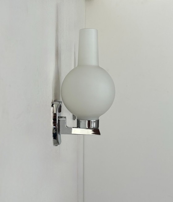 Image 1 of Paire d'appliques vintage en chrome et verre sablé, France, 1960