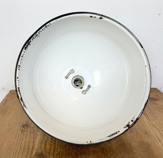 Image 1 of Lampada a sospensione smaltata bianca industriale sovietica, anni '60
