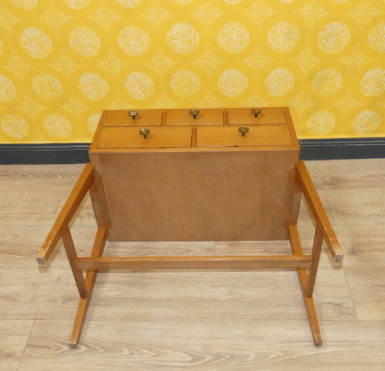 Image 1 of Cassettiera per cucito anni '60 mobili da corridoio metà secolo anni '60 mobile retro vintage cassettiera per cucito