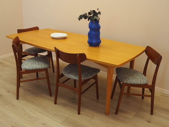 Image 1 of Essenhouten tafel, Deens design, jaren 70, gemaakt in Denemarken.