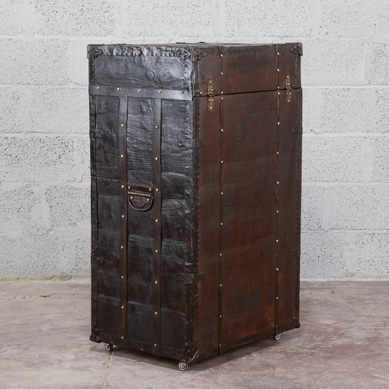 Rollbarer Reisekleiderschrank mit Fächern – Reisetaschen, Metall, Vintage (photo 4 of 26)