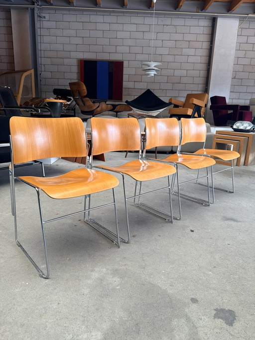 Lot de 4 chaises Howe 40/4