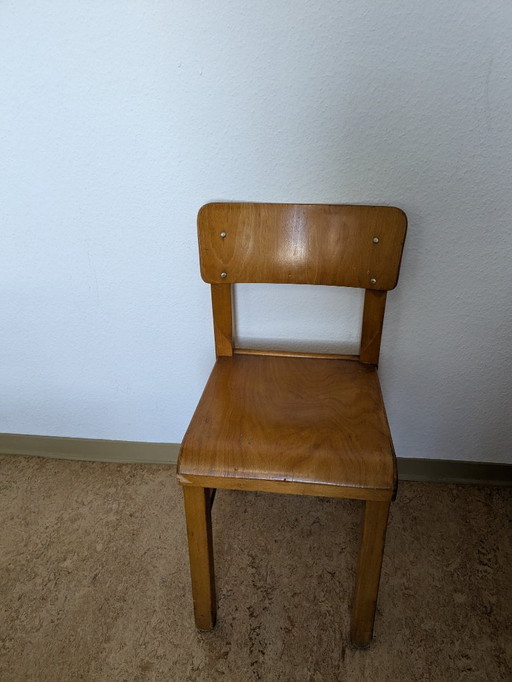 Children's chair or bedside table alternative