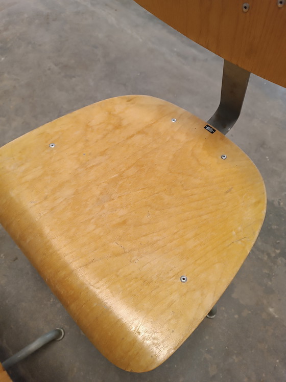 Image 1 of 2 x Stella vintage industriële draaistoelen