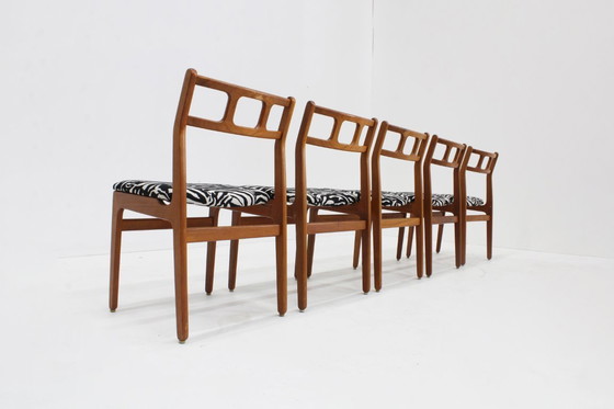 Image 1 of Set di 5 sedie da pranzo vintage in teak di metà secolo degli anni '60