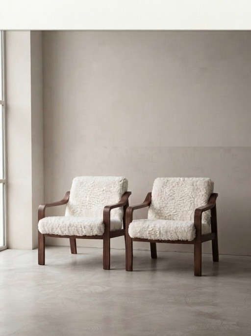Mid-Century Modern Hungarian Lounge Armchairs in Shearling by Bodnár János for Bubiv, 1970s, Set of 2