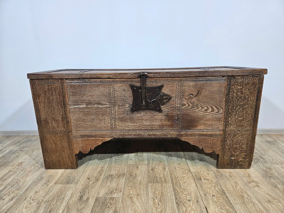 Coffre gothique, 15e siècle – Commodes (photo 12 of 28)