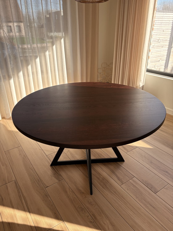Image 1 of Ronde eiken eettafel van Unit 14