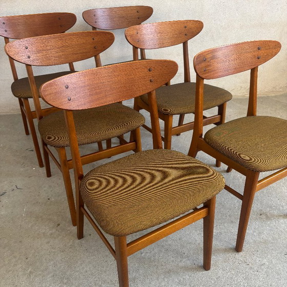 Lot de six Chaises de salle à manger, bois et tissu marron, Farstrup, Textile, Scandinavian (photo 2 sur 11)