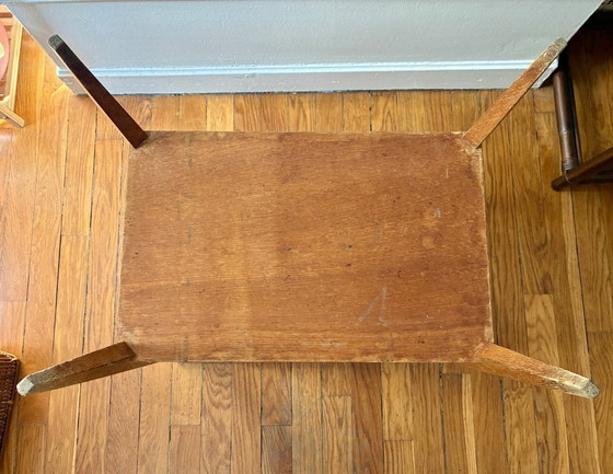 Image 1 of Klein vintage bijzettafeltje in Scandinavische stijl