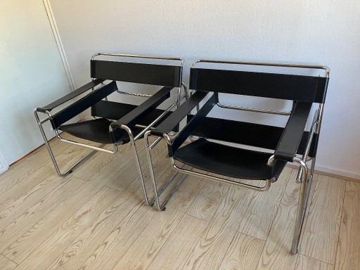 2 Wassily Armchairs by Marcel Breuer for Gavini - ca. 1980 – Gavina, fauteuils, Leather, Metal (photo 2 of 5)