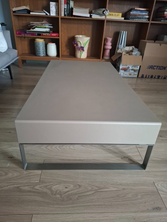 Leolux Aditi Coffee table – Glass, Mdf (photo 3 of 5)