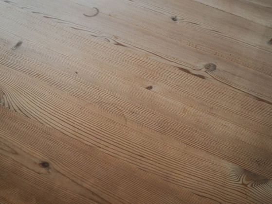 Image 1 of Kiefernholztisch, dänisches Design, 1990er Jahre, hergestellt in Dänemark
