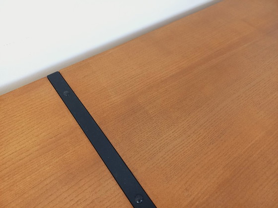 Image 1 of Groot laag vintage modernistisch ARP Minvielle dressoir van Guariche Mortier Motte in essenhout en zwart metaal uit de jaren 60