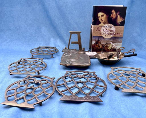 Large vintage collection made of solid brass - owls, cat, bookend & more