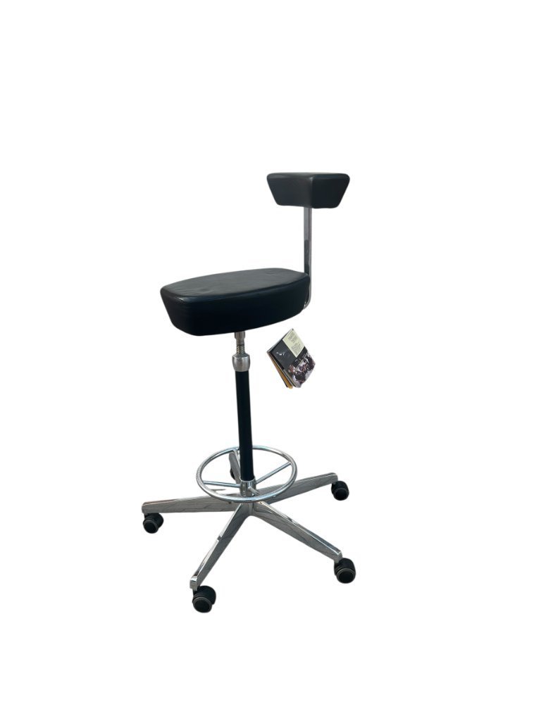 Barstool - architect chair by George Nelson for Vitra | €600 | Whoppah