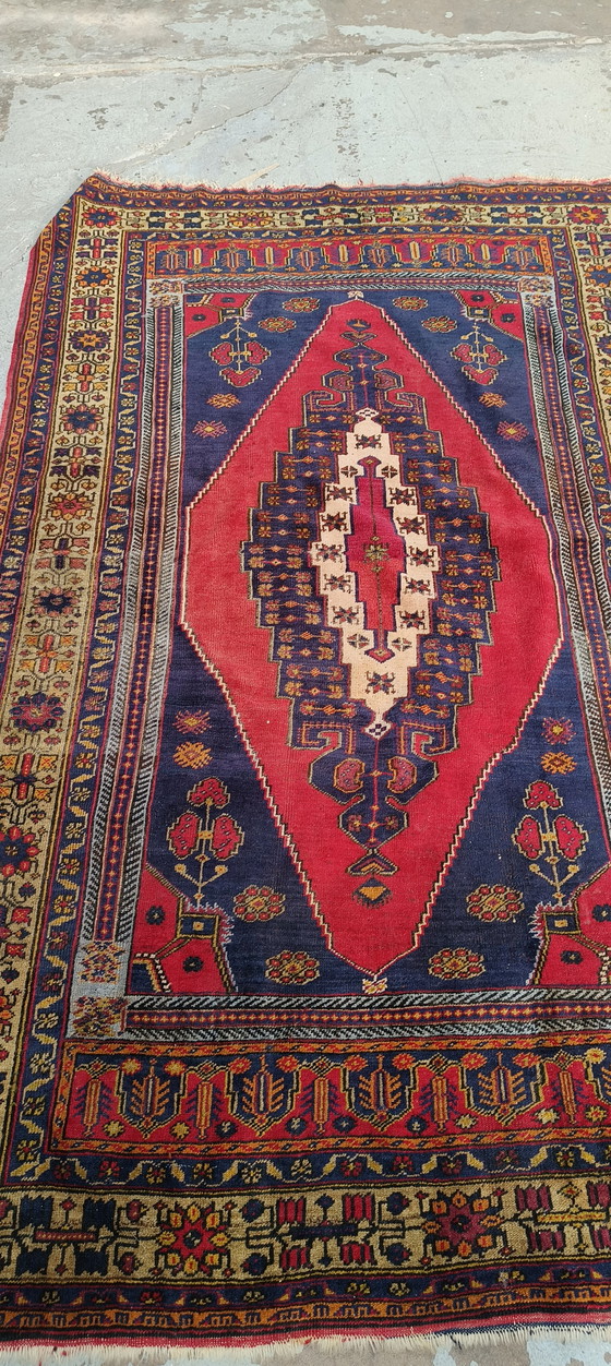 Image 1 of Alfombra antigua de Anatolia, turca, anudada a mano.