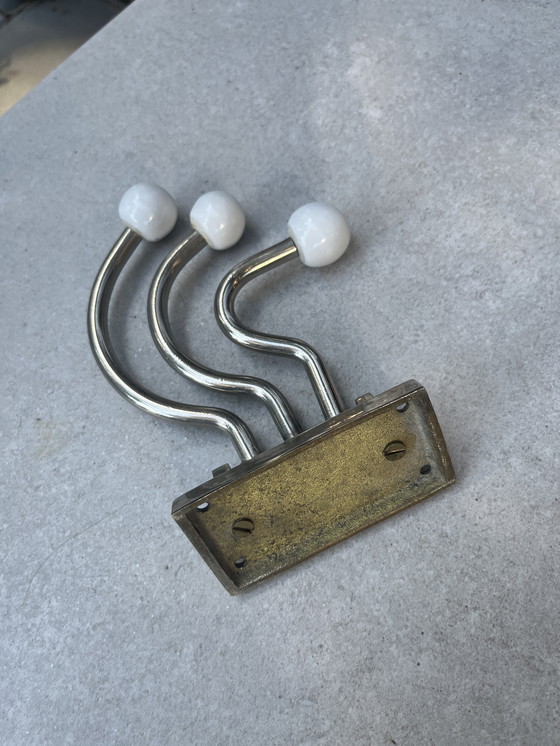 Image 1 of Retro-Haken