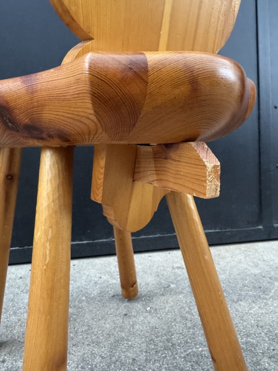 Image 1 of Chaise montagnarde pin massif vintage 