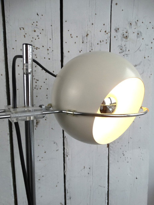 Lampadaire Gepo en forme d'œil