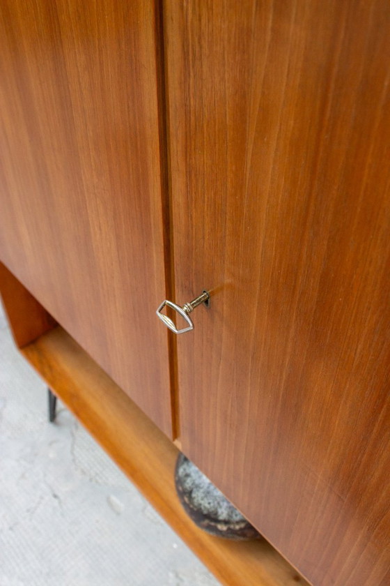 Image 1 of Buffet haut vintage, commode style années 60