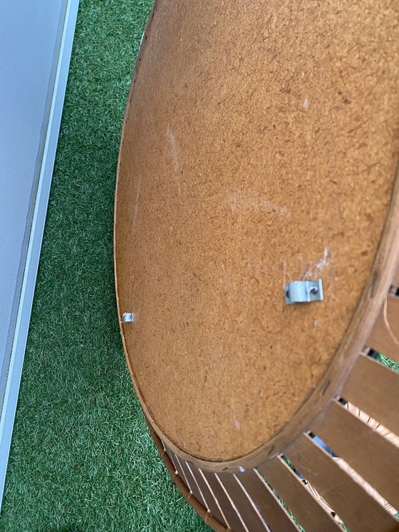 Image 1 of Specchio vintage in rattan con attaccapanni