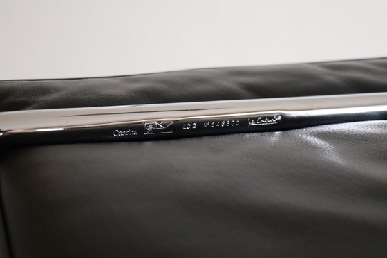 Image 1 of Divano vintage a due posti Cassina LC2 di Charlotte Perriand e Le Corbusier