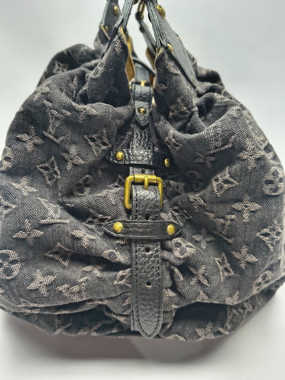 Image 1 of Sac hobo Louis Vuitton Surya Monogram en denim noir XL