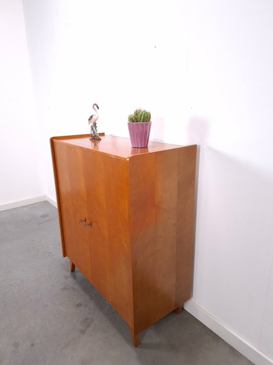 Image 1 of Kledingkast met legplanken en lades
