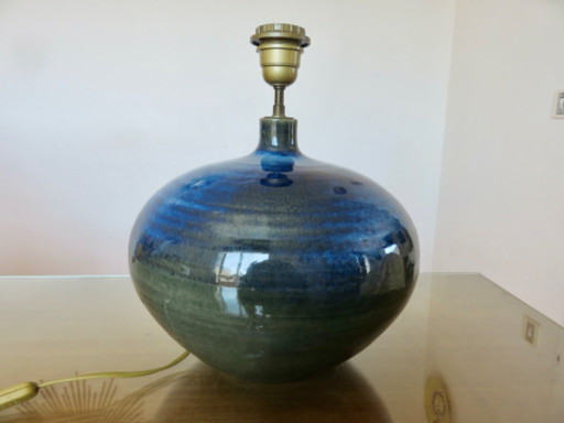 Impressive lamp in iridescent blue ceramic with green gradients, France, circa 1960