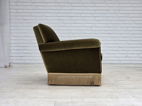 Image 1 of Deense fauteuil uit de jaren 70, originele groene meubelvelours