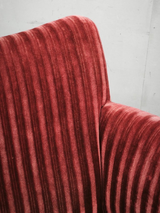 Image 1 of Fauteuil lounge sculptural en velours, style danois moderne des années 1950