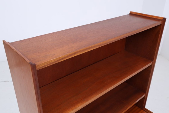 Image 1 of Libreria d'epoca anni '60 - scaffale di legno retrò del Mid Century #05-70