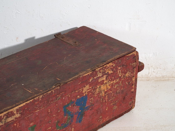 Malle rustique ancienne peinte en rouge – Europe Centrale, circa 1880 – Armoires de rangement, Rustic (photo 15 of 40)
